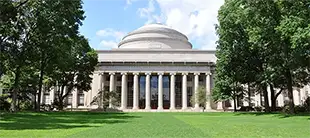 MIT's Great Dome, home to the Leading AI Strategy executive course